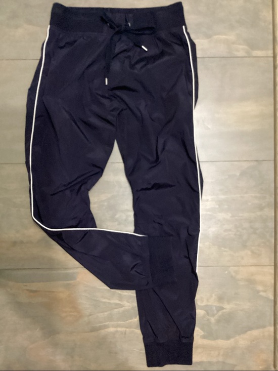 Love Moschino Pants - EUC❣️Love Moschino Women’s Navy Track Joggers.